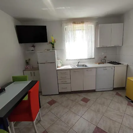 Apartment Apartman Mare Vir