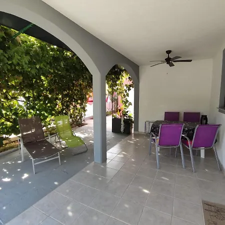 Apartment Apartman Mare