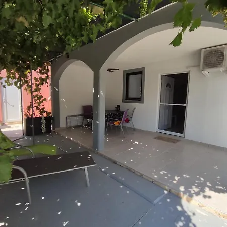 Apartment Apartman Mare