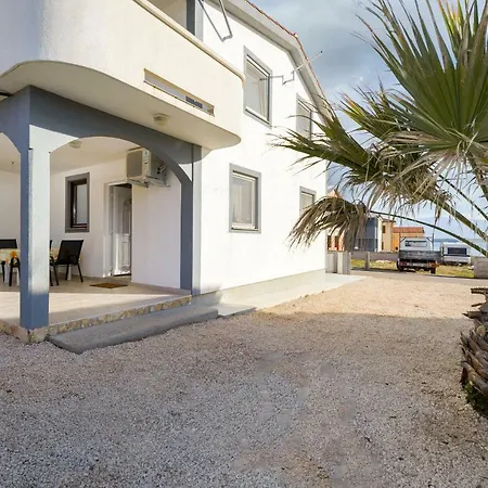 Apartman Mare *